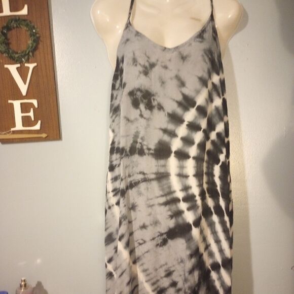 Tie dye Swimsuit cover with tassel hem - Picture 5 of 9